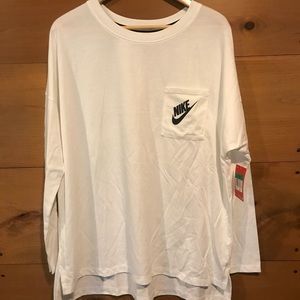 Women’s Nike shirt